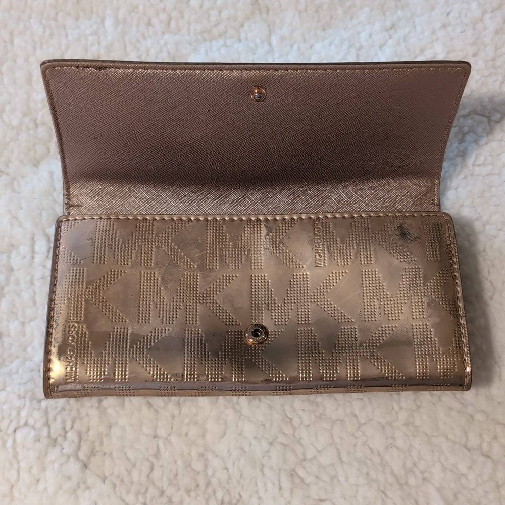 Michael Kors Rose Gold Wallet - Picture 4 of 8